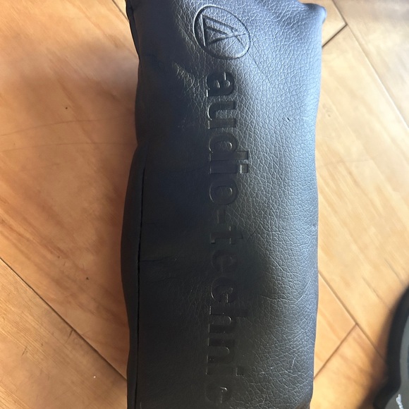 Mic With Accessories - Picture 4 of 4